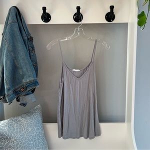 Carly Jean Los Angeles Gray Swing Top